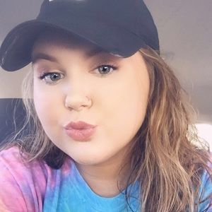 Meet your Posher, Ashlyn